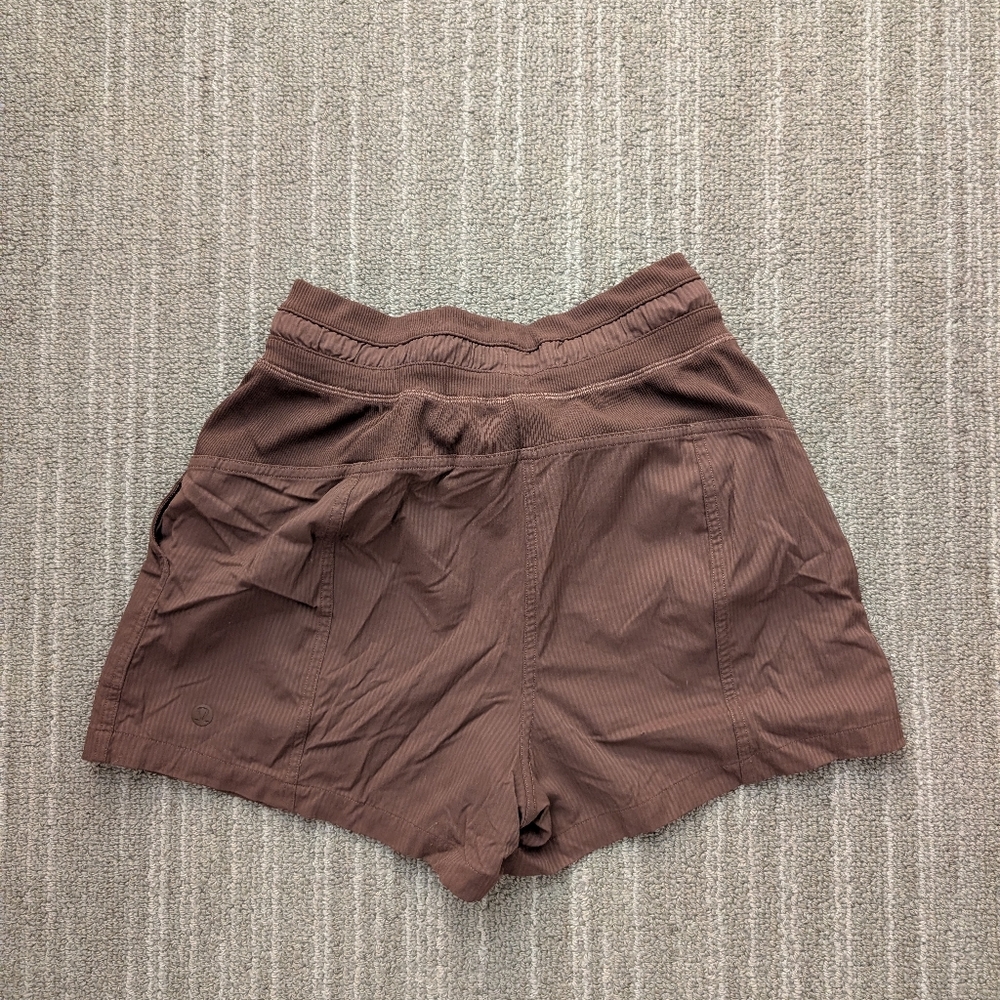 Lululemon Brown Light Weight Shorts Size 2